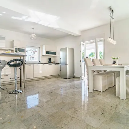 Contemporary In With Swimming Pool Villa *